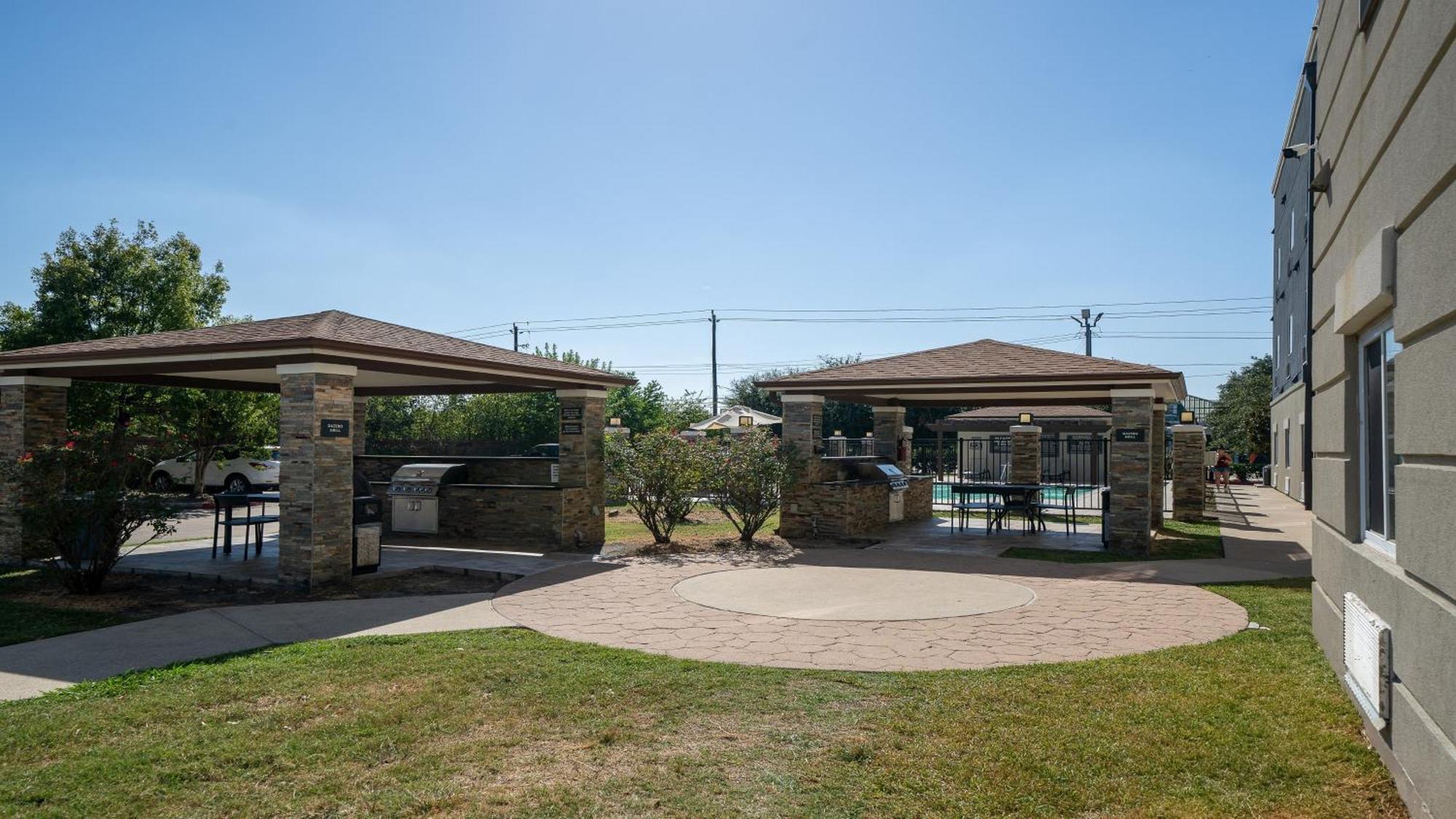 Candlewood Suites Baytown By Ihg Exterior photo